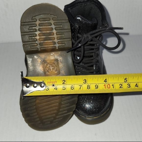 Doc marten toddler boots in size 7 silver black sparkle. - Picture 12 of 12